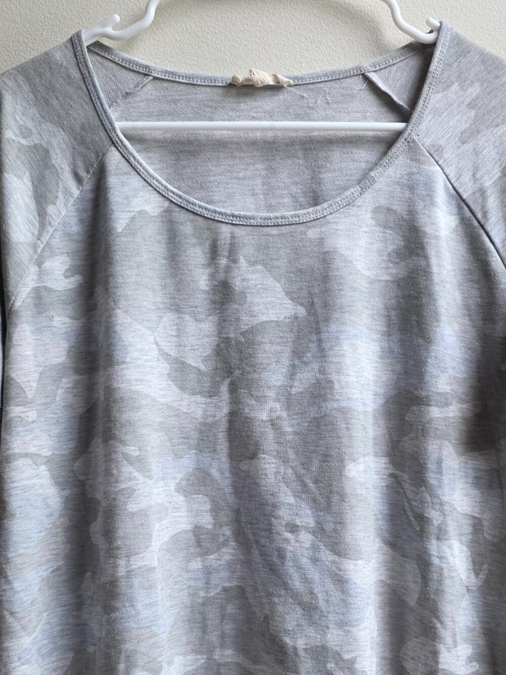 Jane and Delancey Gray Camo Short Sleeve Jersey Size XL - Picture 5 of 15